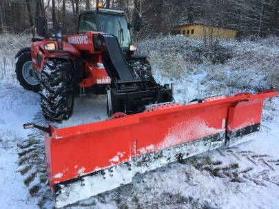 PŁUG  ŚNIEŻNY DO CIAGNIKA  NA ZACZEP TUZ EURORAMKĘ ŁADOWACZ